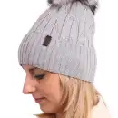 Czapka damska zimowa z wełny merino MOLTI szara z pomponem