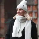Szalik damski MOLTI SZD100 szary - Ciepły i stylowy prążkowany szal