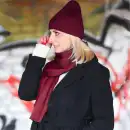 Bordowy komplet damski z wełny merino MOLTI - Czapka i szalik