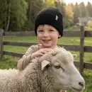Czapka dziecięca MOLTI LUMI 50-52 czarna z wełny merino | Kup teraz