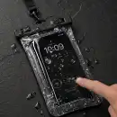 Wodoszczelne etui na telefon Molti EW001 czarne do 7 cali